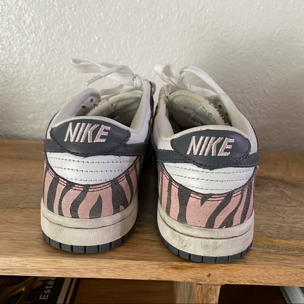 Nike Dunk - Picture 4 of 11